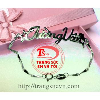 Lắc tay mang tên bạn