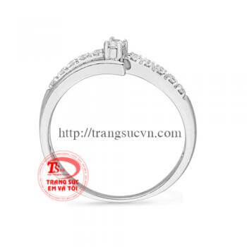 Nhẫn nữ kim cương mới