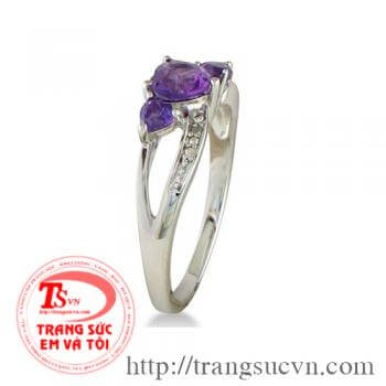 Nhẫn thạch anh tím trái tim