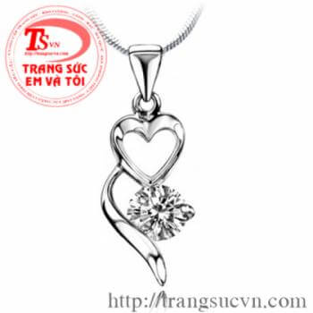 mặt dây kim cương nhân tạo