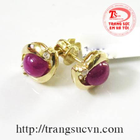 Hoa tai gắn đá ruby