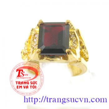 nhẫn nam vàng tây phong cách phái manh, nhẫn nam đẹp thương hiệu Em Và Tôi uy tín chất lượng, được phái mạnh ưa chuộng.nhẫn nam vàng tây phong cách phái manh, nhẫn nam đẹp thương hiệu Em Và Tôi uy tín chất lượng, được phái mạnh ưa chuộng.