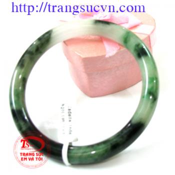 Bán Vong ngọc thiên nhiên,Giá vong ngoc thien nhien Có giấy kiểm định® Vong ngọc thiên nhiên bán vong ngoc thien nhien toàn quốc Trang Sức Em và Tôi chuyên Trang sức Nam Nữ.Vàng bạc,quý,ngọc.Đặt hàng theo yêu cầu vòng ngọc cẩm thạch,vong ngoc cam thach,n