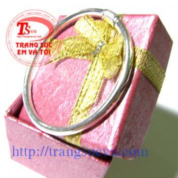 Lắc tay trẻ em