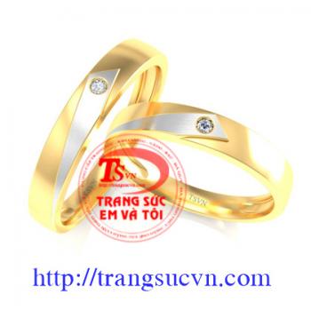 Nhẫn cưới vàng tây
