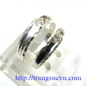 Nhẫn đôi gắn đá