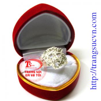 Nhẫn khỉ cười