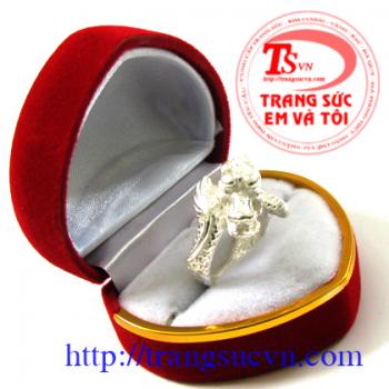 Nhẫn rồng cuộn