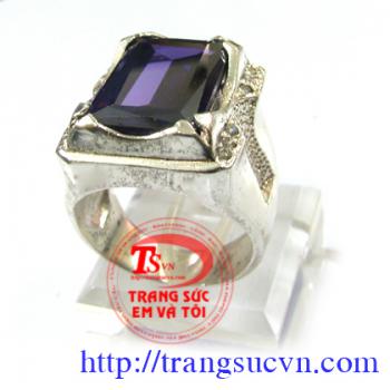 Nhẫn mặt đá tím