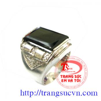 Nhẫn bạc đá đen