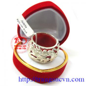 Ngọc jadeite bọc Rồng