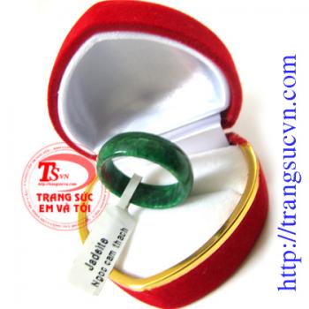 Nhẫn ngọc cho nữ