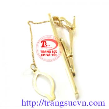 Bán Kẹp Vàng Caravat,Giá Kep Vàng Caravat Có giấy kiểm định®  Kẹp Vàng Caravat bán toàn quốc Trangsucvn.com -Website chuyên Trang sức Nam Nữ. Vàng bạc, quý, ngọc. Có quý và vàng. Đặt hàng tại Sức Em Và Tôi theo yêu cầu