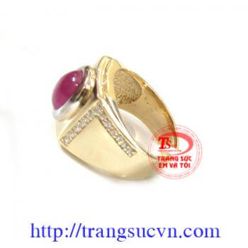 Nhiều người tin rằng Ruby là hiện thân của Mặt Trời và mang ý nghĩa đem lại cho bạn tiền tài, danh vọng và một cuộc sống hạnh phúc