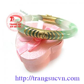 Các kiểu bọc vàng cho vòng ngọc