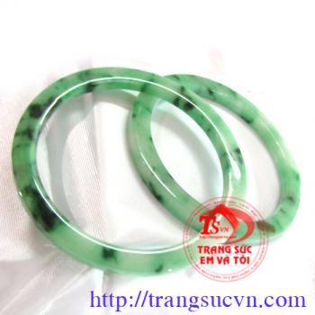 Vòng đôi ngọc vuông loại sơn thủy đẹpVòng đôi ngọc vuông loại sơn thủy đẹp