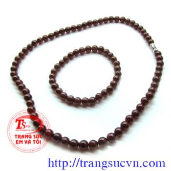 Garnet bộ tay và cổ