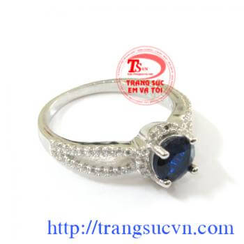 Nhẫn bạc kiểu kim cương