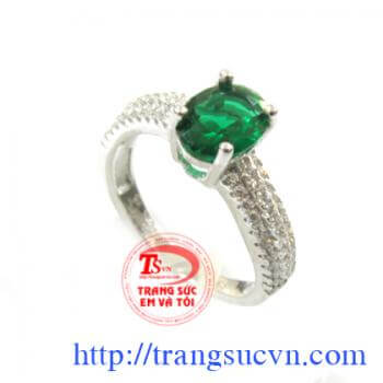 Đá lục nhạt bac 925 hàng Hong Kong