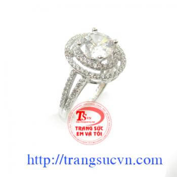 Nhẫn bạc đá trắng kiểu đẹp