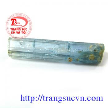 Aquamarine màu xanh tinh thể