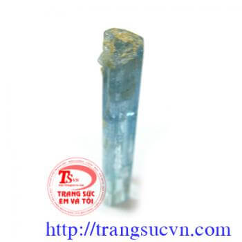 Aquamarine màu xanh tinh thể