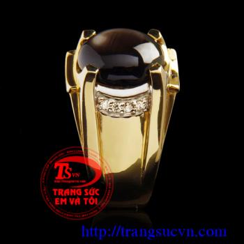 Nhẫn nam được chế tác trên chất liệu vàng 14k