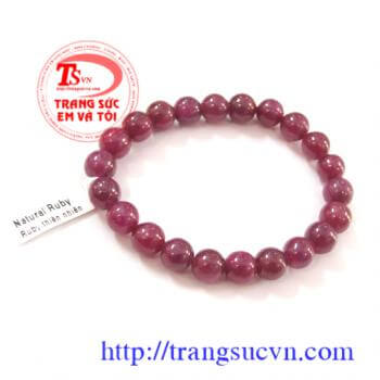 Vòng ruby lục yên đỏ