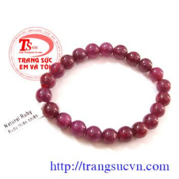 Lắc ruby thiên nhiên 8 ly