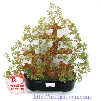 Cây đá peridot thiên nhiên
