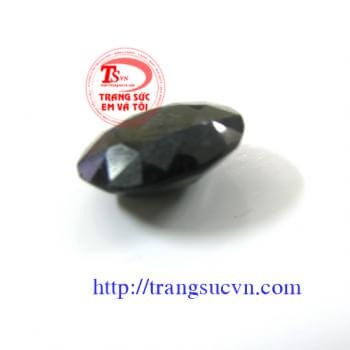 Đá Sapphire Lam đen