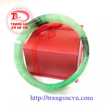 Vòng tay ngọc Vuông