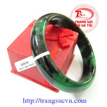 Vòng phỉ thúy sơn thủy