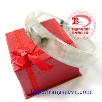 Bán Vòng ngọc phỉ thúy trong,Giá Vòng ngọc phỉ thúy trong giấy kiểm định Vòng ngọc phỉ thúy trong bán toàn quốc Trangsucvn.com -Website chuyên Trang sức Nam Nữ. Vàng bạc, quý, ngọc. Có quý và vàng. Đặt hàng tại Sức Em Và Tôi theo yêu cầu