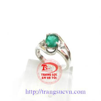 Nhẫn Nữ vàng 18k gắn đá tự nhiên