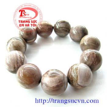 Bán Gỗ hóa thach nam vòng tay,Giá Gỗ hóa thach nam vòng tay Có giấy kiểm định® Gỗ hóa thach nam vòng tay bán toàn quốc Trangsucvn.com -Website chuyên Trang sức Nam Nữ. Vàng bạc, quý, ngọc. Có quý và vàng. Đặt hàng tại Sức Em Và Tôi theo yêu cầu