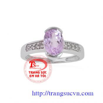 Thạch anh tím nhẫn nữ