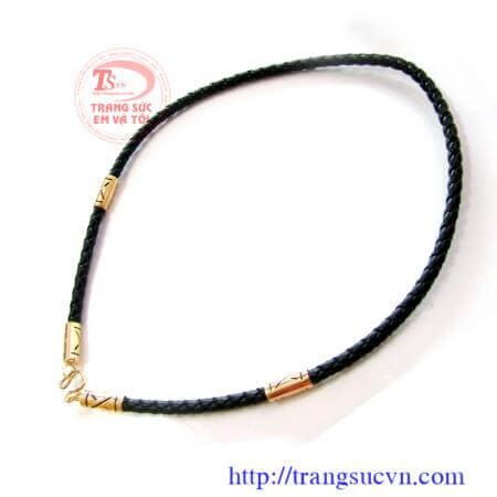 Sản phẩm dây da bọc vàng được đặt hàng theo yêu cầu. như- kích cỡ dây- chiều dài dây- 4 đốt - 6 đốt - 8 đốt. thay kiểu bọc rồng
