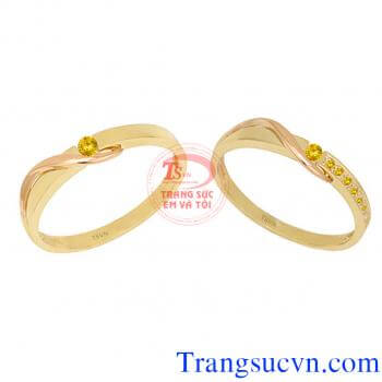 Cặp nhẫn sapphire vàng