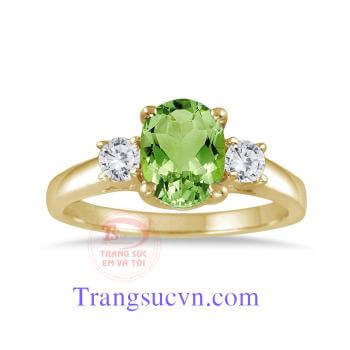 Nhẫn peridot vàng kim cương