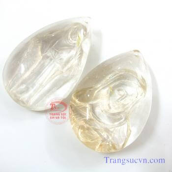 Đức Mẹ Ban Ơn Đá thạch anh tóc thiên nhiên Có giấy kểm định đá quý kèm theo sản phẩm.