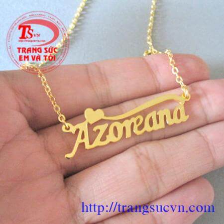 Sản phẩm được chế tác trên chất liệu vàng 10K