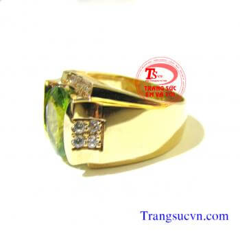 Nhẫn nam peridot đẹp,Giá nhan nam peridot dep Có giấy kiểm định® Nhẫn nam peridot đẹp bán nhan nam peridot dep toàn quốc Trang Sức Em và Tôi chuyên Trang sức Nam Nữ.Vàng bạc,quý,ngọc.Đặt hàng theo yêu cầu,Nhẫn nam,nhan nam,nhan vang tay,nhẫn vàng tây