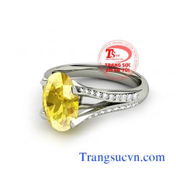 Nhẫn nam saphire vàng,Giá nhan nam saphire vang Có giấy kiểm định® Nhẫn nam saphire vàng bán nhan nam saphire vang toàn quốc Trang Sức Em và Tôi chuyên Trang sức Nam Nữ.Vàng bạc,quý,ngọc.Đặt hàng theo yêu cầu,nhan nam saphire vang