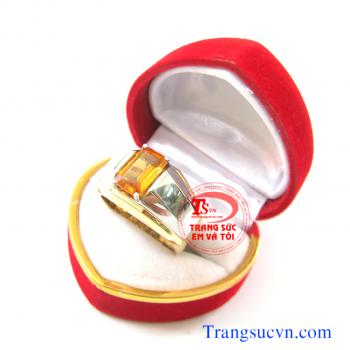 Nhẫn sapphire vàng