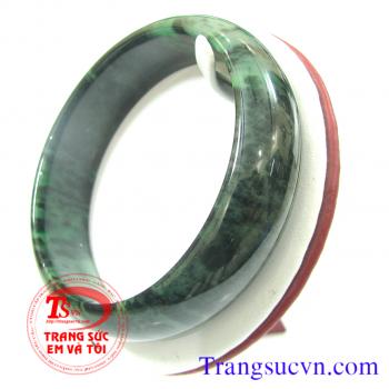 Vòng ngọc cẩm thạch