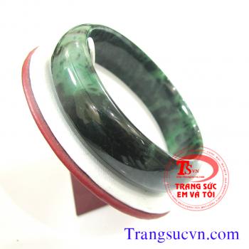 Vòng ngọc cẩm thạch