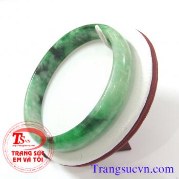 Vòng ngọc đẹp cho nữ