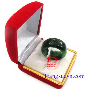 Nhẫn ngọc lục đậm,Bán Nhẫn Cẩm Thạch,giá nhan cam thach,có giấy kiểm định nhẫn cẩm thạch tốt nhất,xuất xứ:Myanam|Đặt nhẫn cẩm thạch theo yêu cầu,bọc vàng,bạc,hình,rồng,phụng..số,Nhẫn Cẩm Thạch,nhan,cam,thach,nhẫn,cẩm,thạch,nhẫn nữ,ngọc,đá,phỉ,thủy,ring,ja