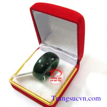 Nhẫn ngọc lục đậm,Bán Nhẫn Cẩm Thạch,giá nhan cam thach,có giấy kiểm định nhẫn cẩm thạch tốt nhất,xuất xứ:Myanam|Đặt nhẫn cẩm thạch theo yêu cầu,bọc vàng,bạc,hình,rồng,phụng..số,Nhẫn Cẩm Thạch,nhan,cam,thach,nhẫn,cẩm,thạch,nhẫn nữ,ngọc,đá,phỉ,thủy,ring,ja